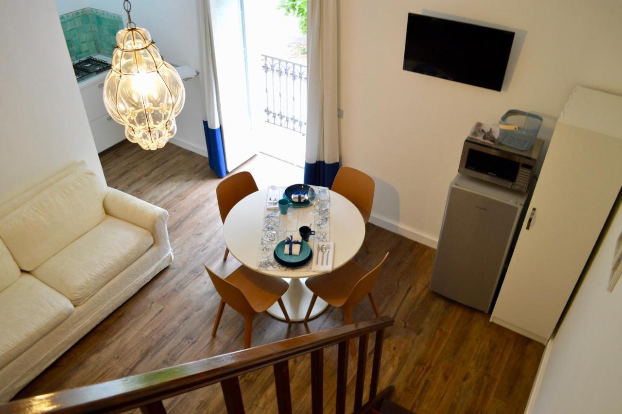 Perla Blu Apartment Gaeta Bagian luar foto