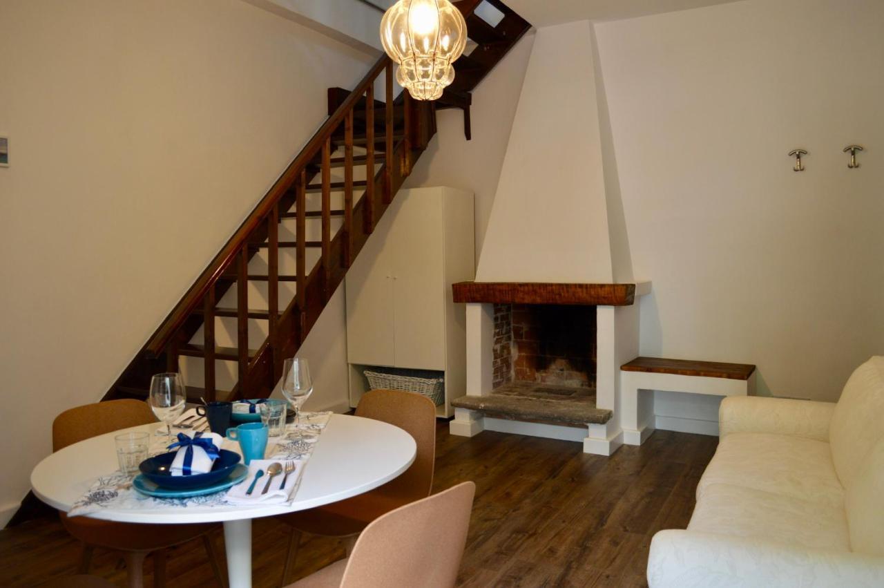 Perla Blu Apartment Gaeta Bagian luar foto